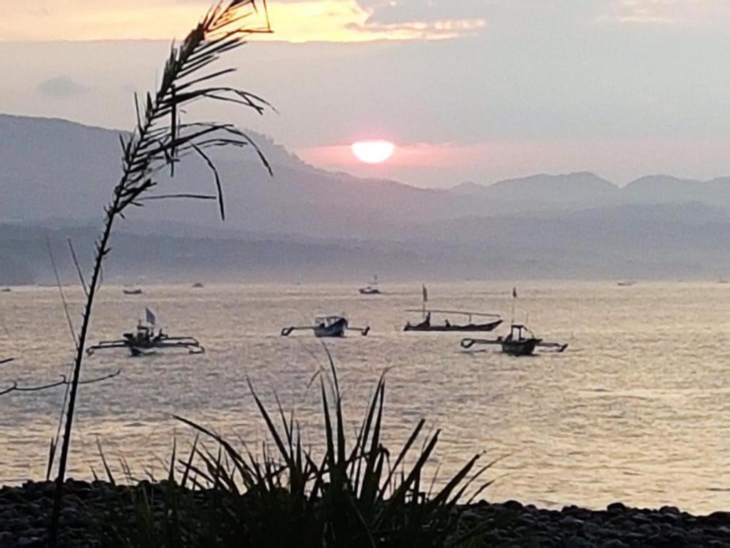Ketapang Resort Karanghawu Ngoại thất bức ảnh