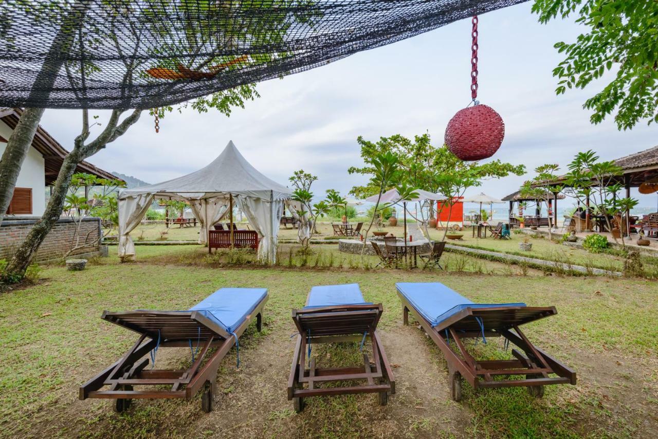 Ketapang Resort Karanghawu Ngoại thất bức ảnh